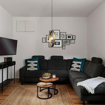 Charmantes Townhaus Mit Garten, W-Lan & Netflix Potsdam Buitenkant foto