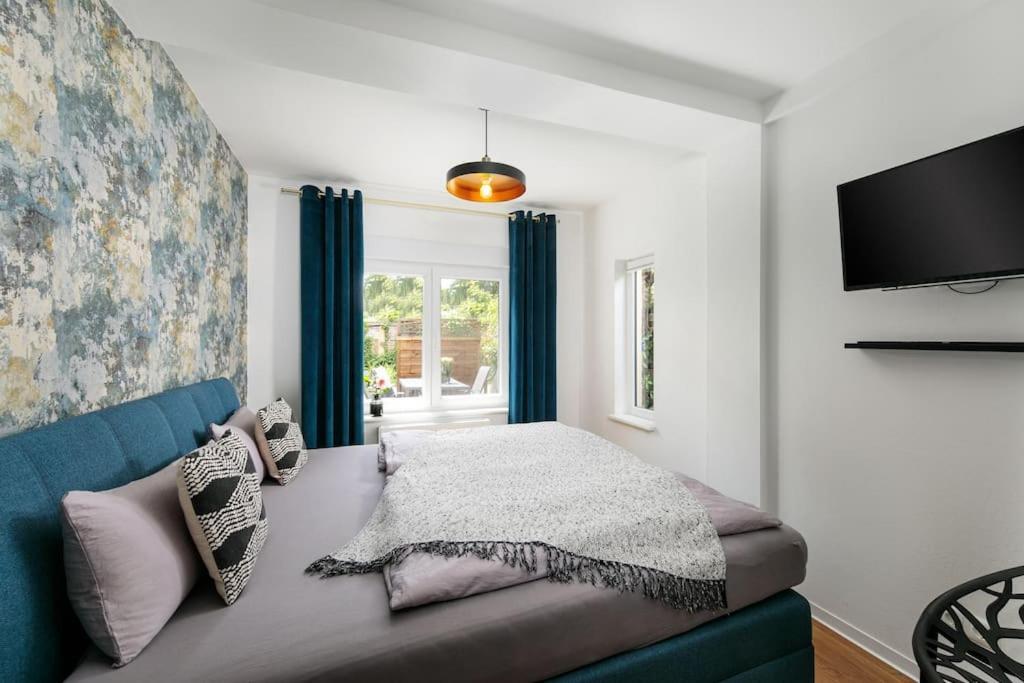 Charmantes Townhaus Mit Garten, W-Lan & Netflix Potsdam Buitenkant foto