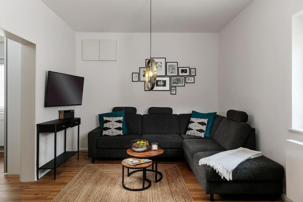 Charmantes Townhaus Mit Garten, W-Lan & Netflix Potsdam Buitenkant foto